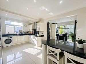 Photo 10- click for photo gallery